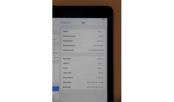 tablet pc APPLE, type IPAD AIR, iOS 12.4.6, cap 16Gb, met gebruikssporen wo krassen, zonder lader